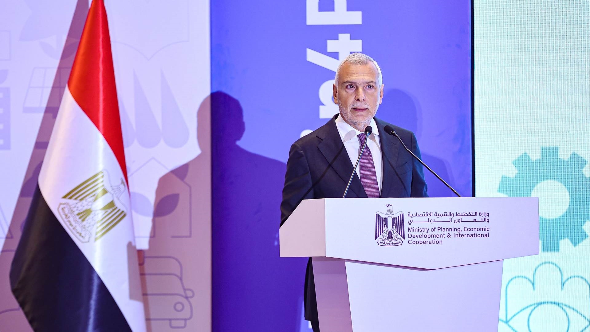 ستيفانو سانينو المدير العام لإدارة جنوب المتوسط والشرق الأوسط بالمفوضية الأوروبية  FirstBank