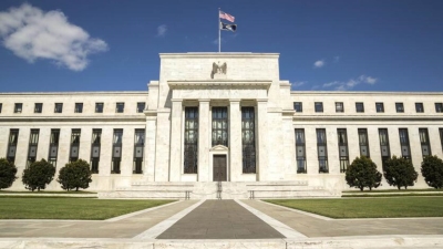للمرة الأولي منُذ عام 2000..«الاحتياطي الفيدرالي» يرفع الفائدة الأمريكية 0.5%