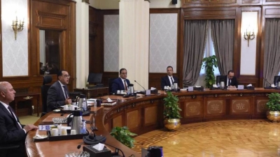 رئيس الوزراء يستعرض تطورات برنامج التعاون مع صندوق النقد الدولي
