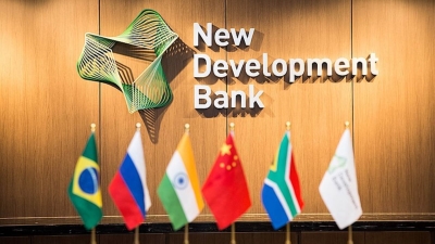 «بريكس» تستهدف زيادة التمويلات بالعملة المحلية إلى 30% ببنك التنمية الجديد
