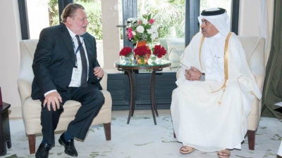 محافظ البنك المركزي يبحث مع وزير المالية القطري أهم التطورات والتحديات الاقتصادية