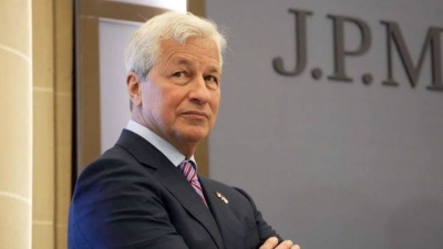 رئيس «JPMorgan»: أمريكا أدمنت الديون