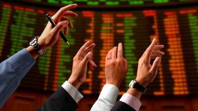 أسهم «التعمير والإسكان» و«ADIB» و«CIB» الأكثر ارتفاعًا بختام تعاملات البورصة خلال الأسبوع الماضي