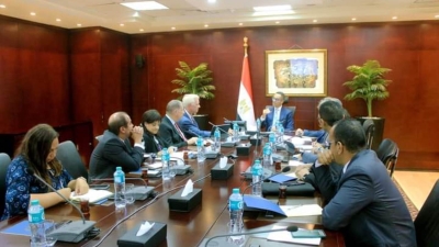 وزير الاستثمار والتجارة الخارجية يلتقى وفد سيتي بنك لاستعراض مشروعاته بالسوق المصري