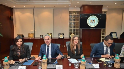 وزارة الاستثمار تستضيف وفداً من مجموعة ستاندرد بنك لبحث سبل التعاون الاستثماري