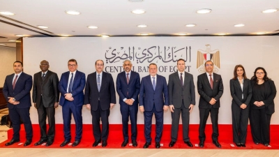 محافظ البنك المركزي يلتقي رئيس مجموعة بنك التنمية الإفريقي الجديد لبحث أوجه التعاون المستقبلي بين الجانبين