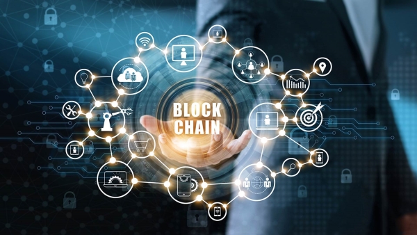 قاموس «First».. ما هى تقنية البلوك تشين وما دورها فى عالم الرقمنة؟