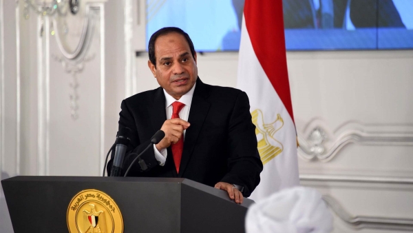 «السيسي» يوجه البنك الزراعي المصري بإطلاق مبادرة للتخفيف عن كاهل صغار الفلاحين والمزارعين