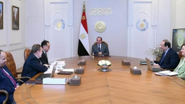 الرئيس السيسي يتابع تطورات تنفيذ مبادرة خفض أسعار السلع الأساسية بحضور محافظ «المركزي»