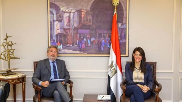 وزيرة التعاون تلتقي السفير الإيطالي بالقاهرة لبحث محاور التعاون الثنائي ودعم القطاع الخاص