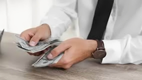 قاموس «First».. ماذا تعرف عن تآكل جودة الائتمان الخفي؟